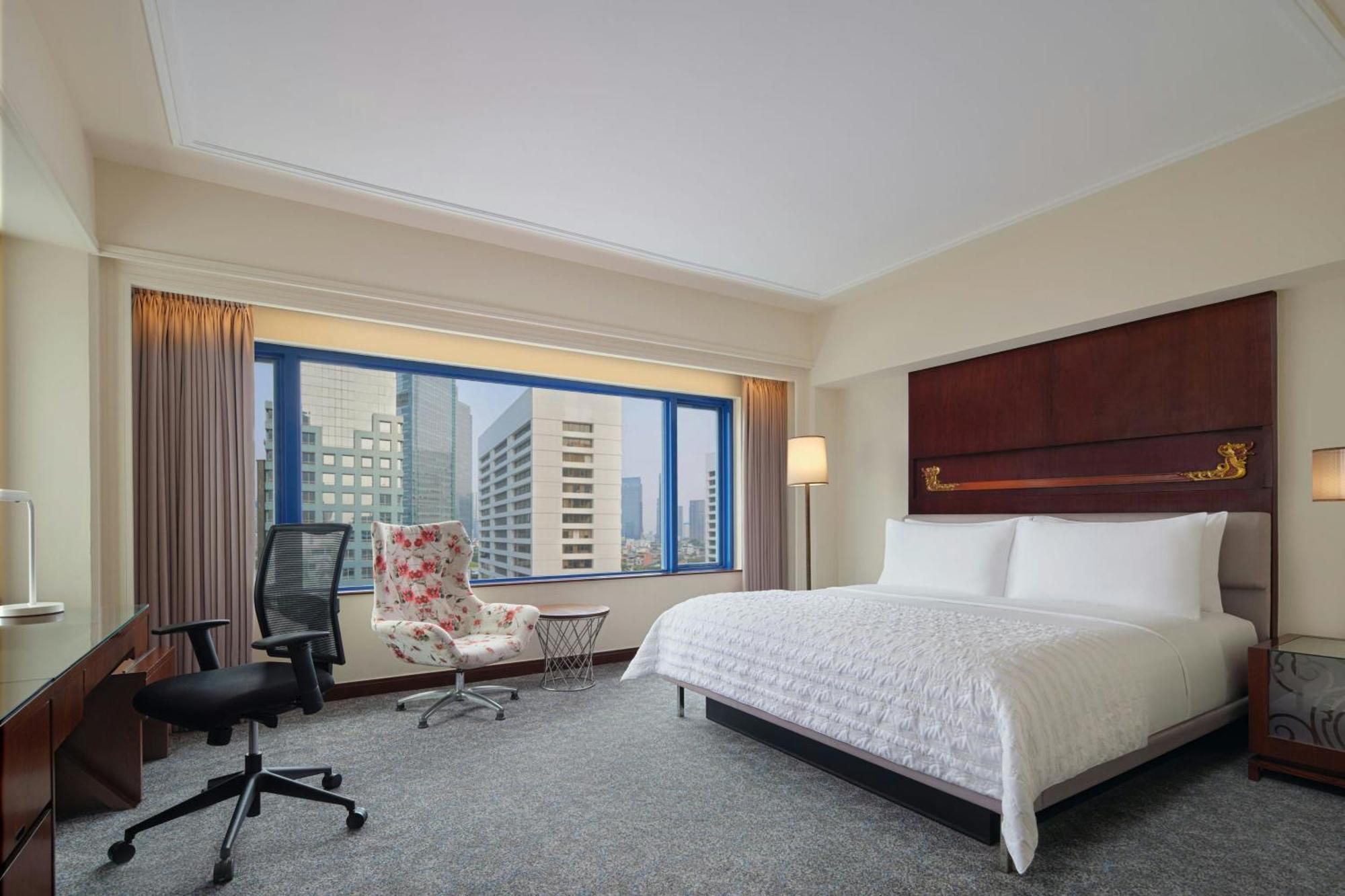 Le Meridien Hotel Jakarta